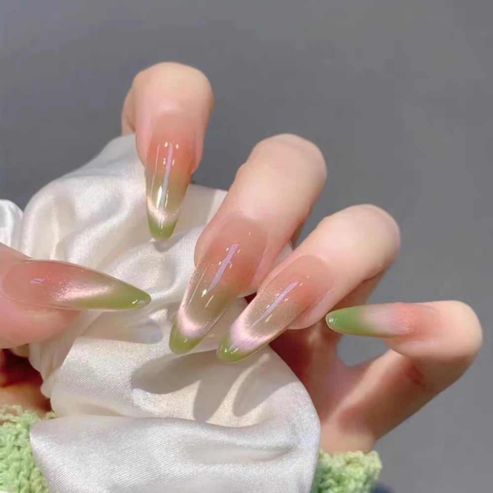 Uñas postizas
