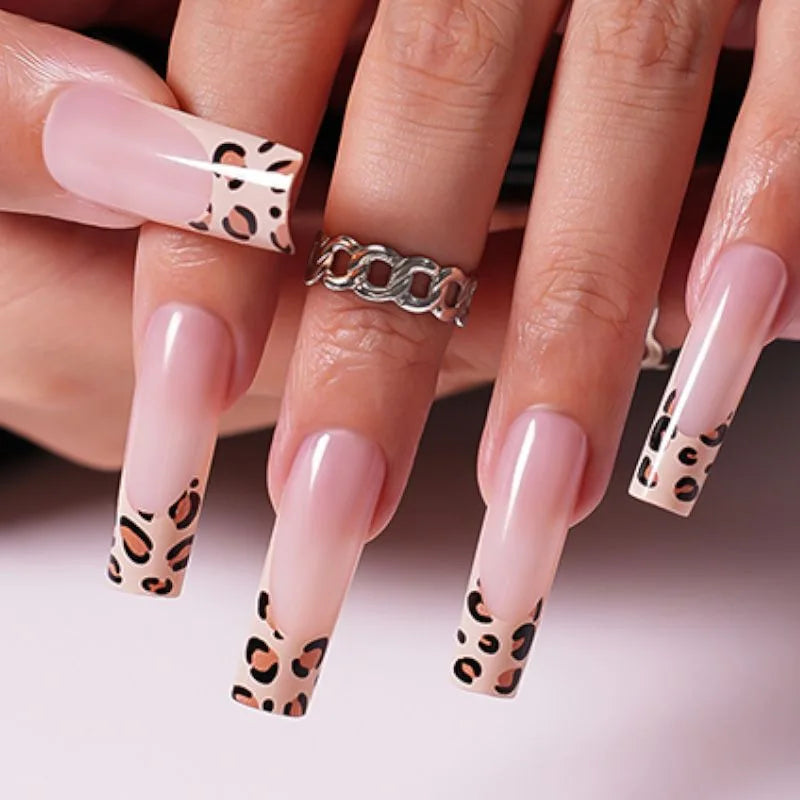 Uñas postizas