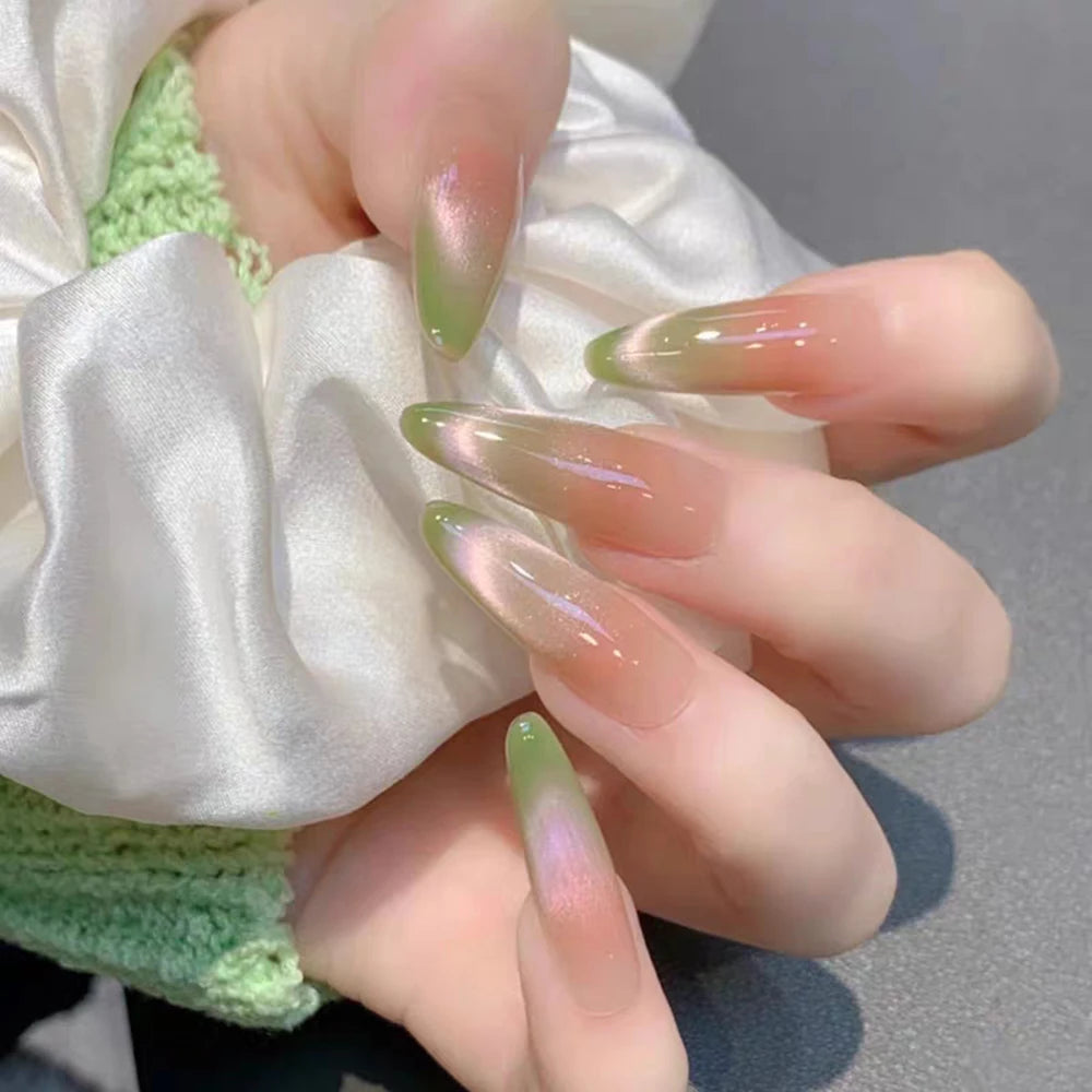 Uñas postizas